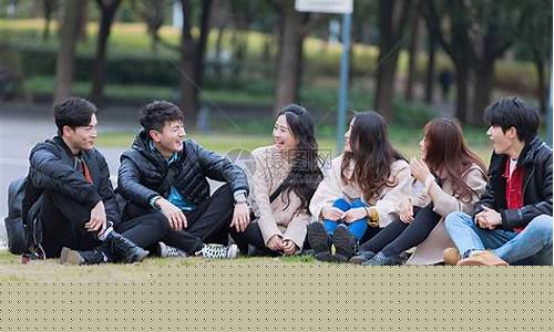 图片[1]-梦到同学聚会(梦到同学聚会代表什么)-命理之家