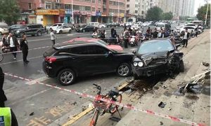 梦到车被撞坏了(梦到车被撞坏了什么预兆)-命理之家