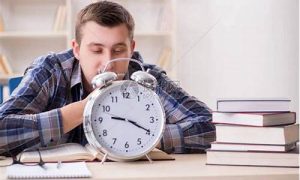 梦到考试迟到(梦见自己赶考场要迟到了)-命理之家