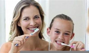 梦到刷牙(梦到刷牙出血)-命理之家