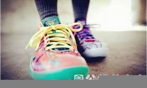 梦到鞋(梦到鞋子丢了是什么意思周公解梦)-命理之家