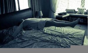 梦到鬼压床什么征兆(经常鬼压床是不是跟抑郁有关)-命理之家