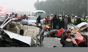 梦到车祸(梦到车祸现场死人很惨自己没事)-命理之家