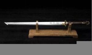 刀在家中如何摆放位置(家中香火最佳摆放位置1)-命理之家