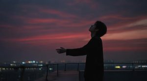 梦见跳楼_周公解梦大全